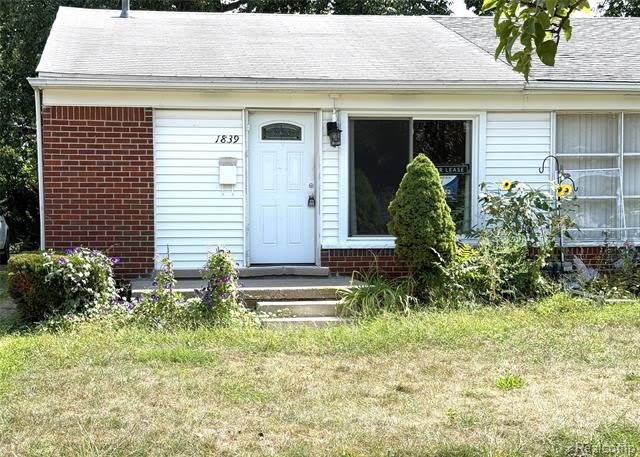 1839 Ackley Avenue – photo 1 of 19