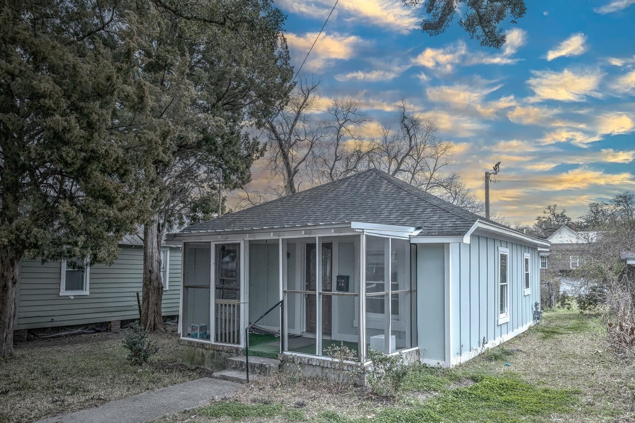 412 Orange St. – photo 1 of 17