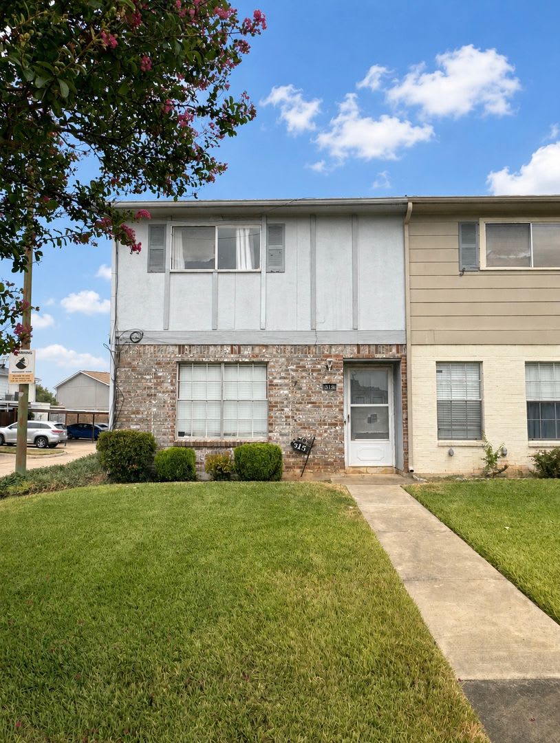 Bossier Townhome – photo 1 of 86