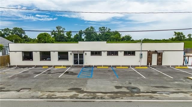 15520 RIVER Road – photo 1 of 28
