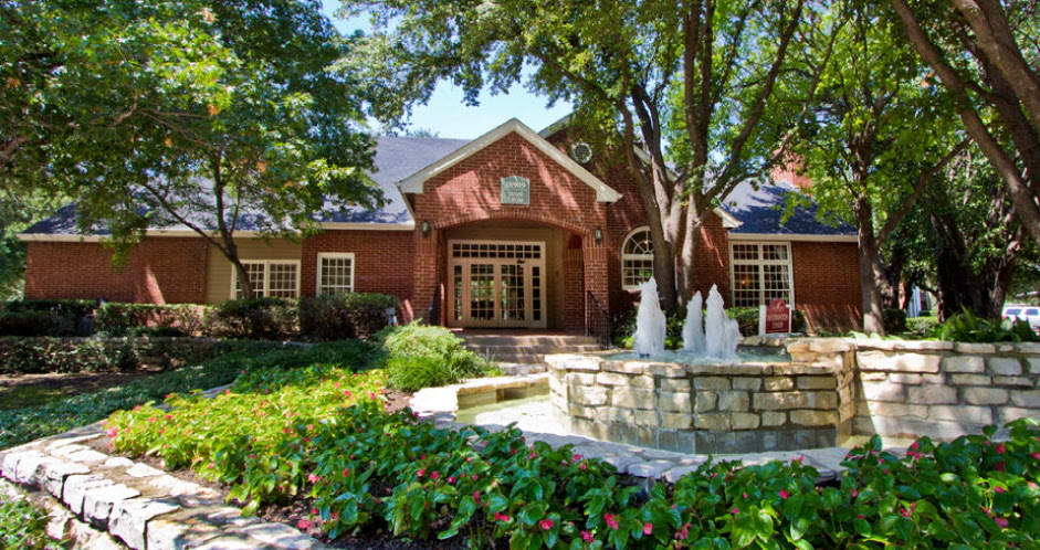 Preston Village Apartments – photo 1