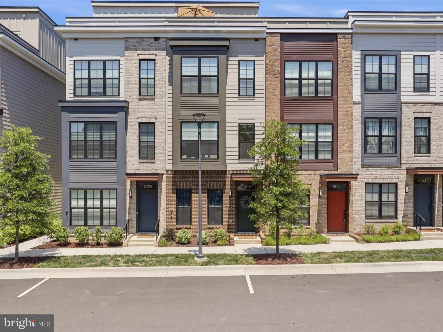 7356 BLADE Drive – photo 1 of 47