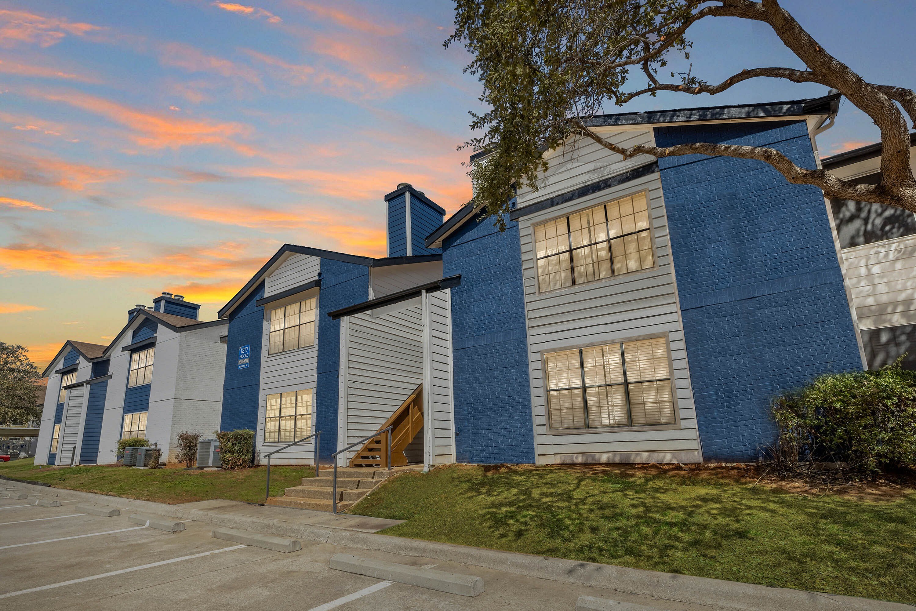 Prescott Park Apartment Homes – photo 1
