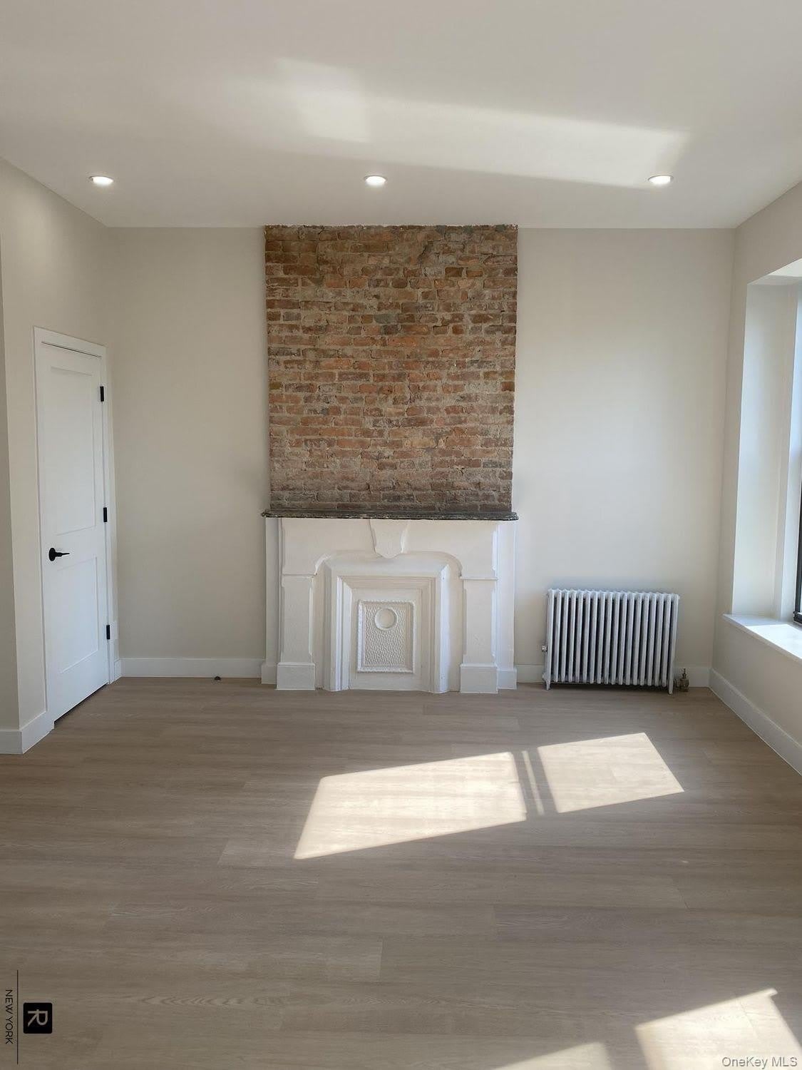76 4th Avenue – photo 1