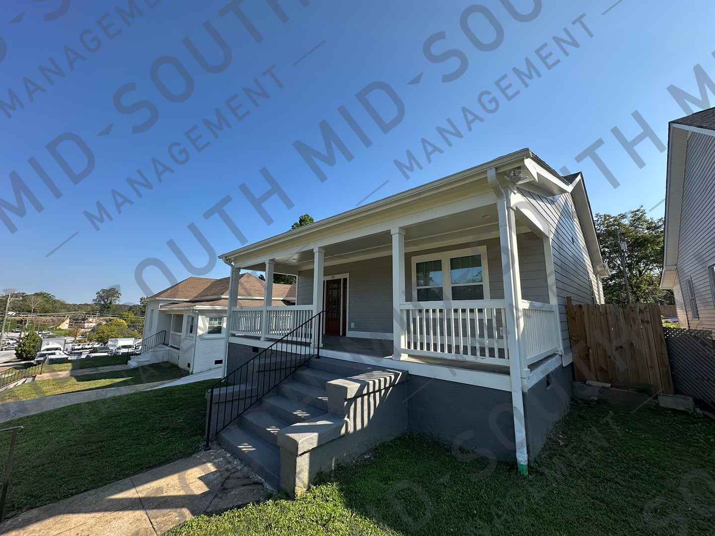 Newly Renovated Spacious 3 Bedroom w/ Full Appliance Package – photo 1
