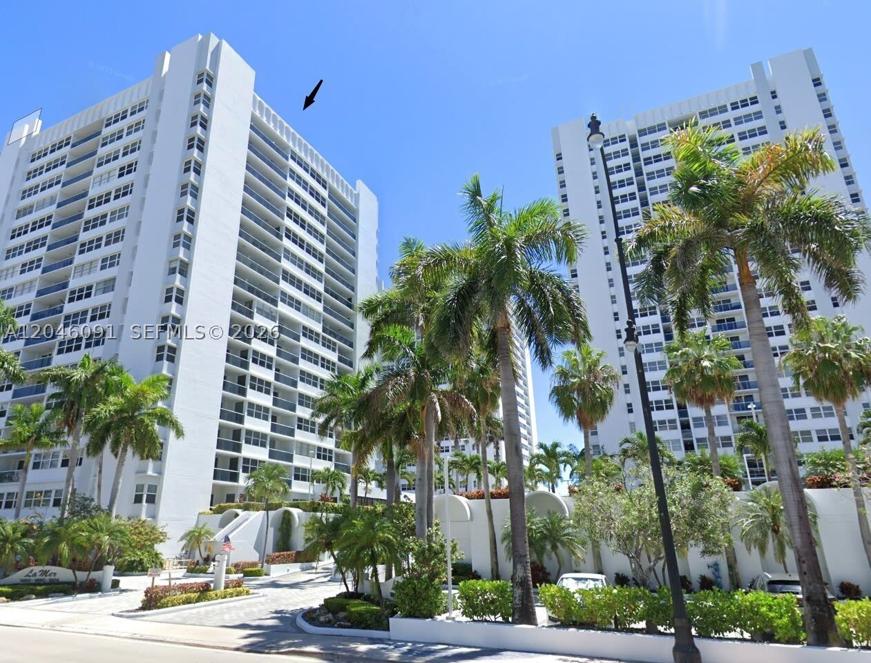 1880 S Ocean Dr – photo 1
