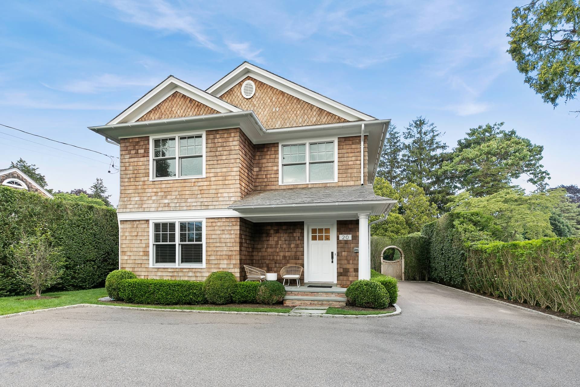 20 Pleasant Lane – photo 1 of 16