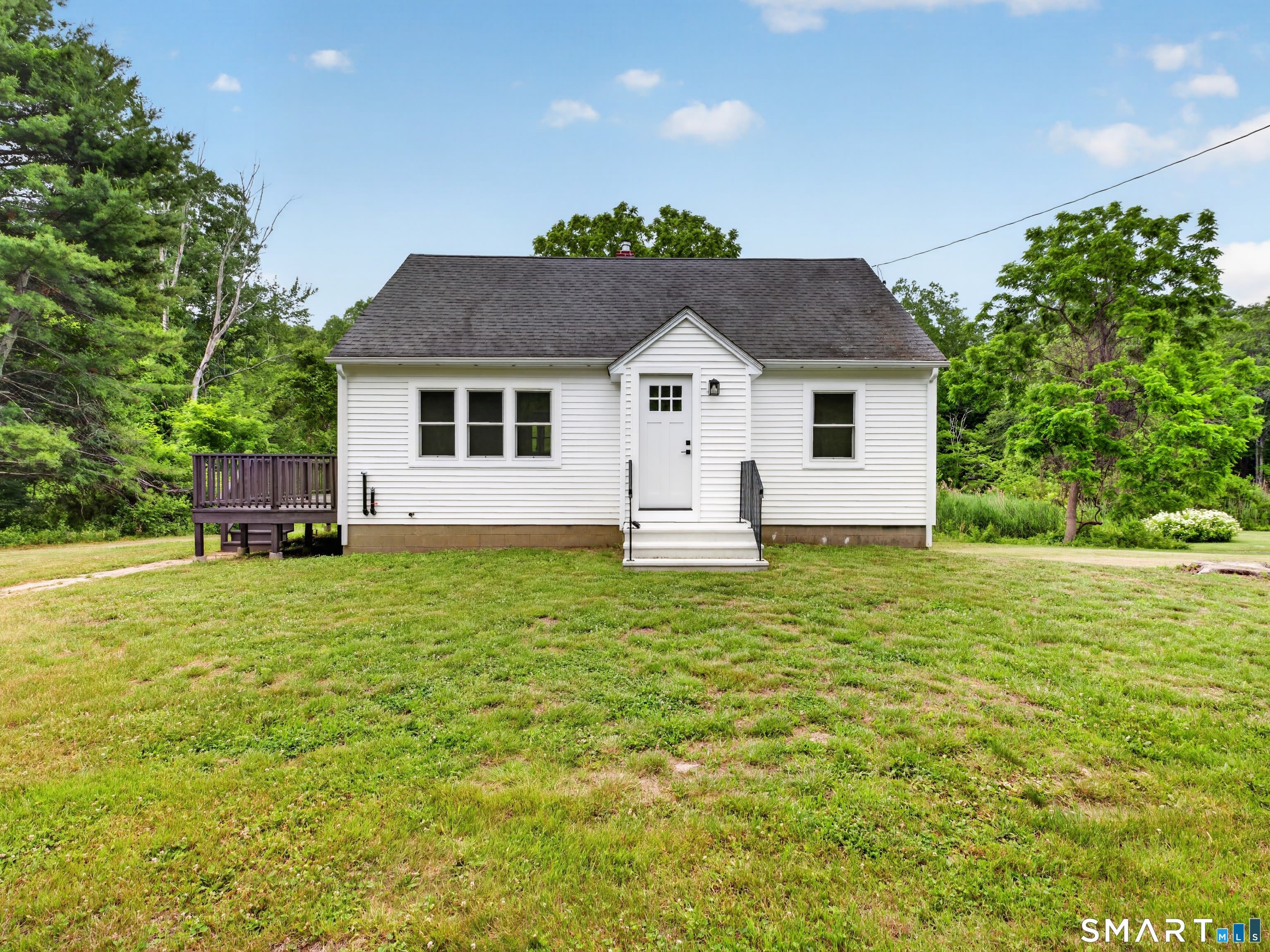 1039 North Road – photo 1 of 119