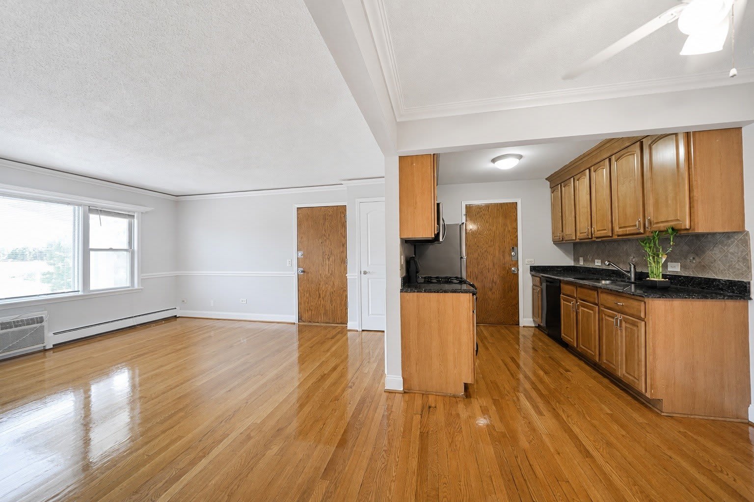 4940 N Leonard Drive – photo 1 of 13