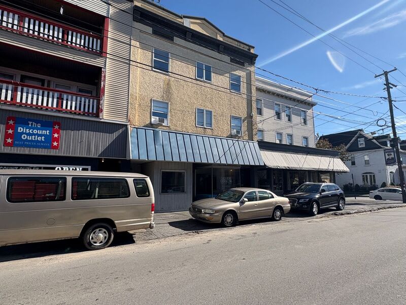 1820 Sanderson Ave – photo 1