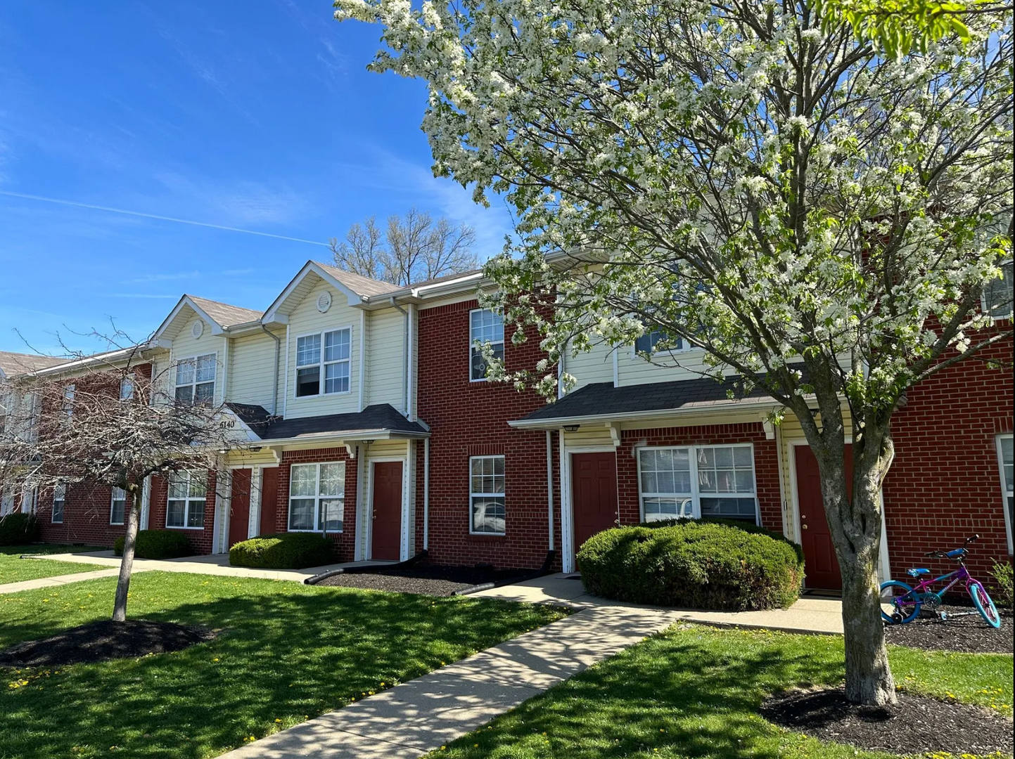 Beautiful Beech Grove Community********** Rent $1,325/month*********Quiet Culdesac Neighborhood – photo 1