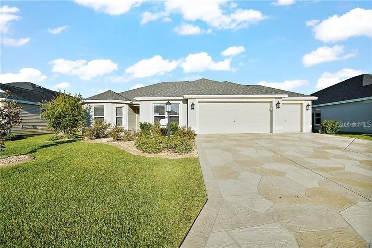 3225 WISE Way – photo 1 of 9
