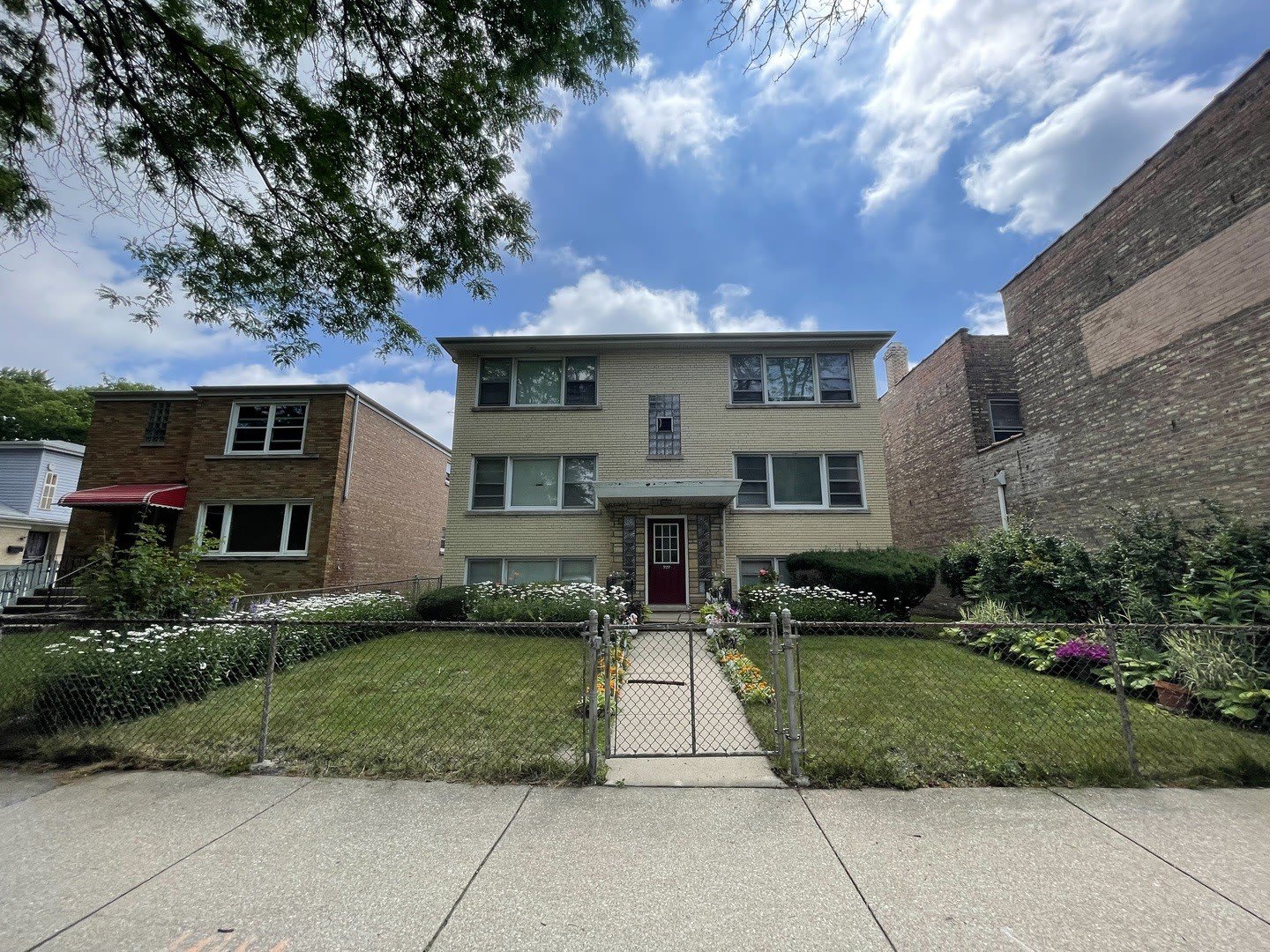 727 Dodge Avenue – photo 1 of 12