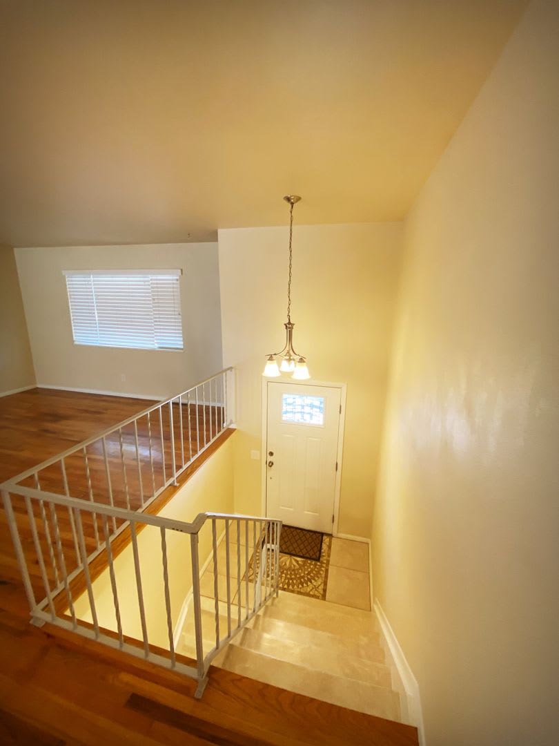 Move In special! Centrally located home – photo 1
