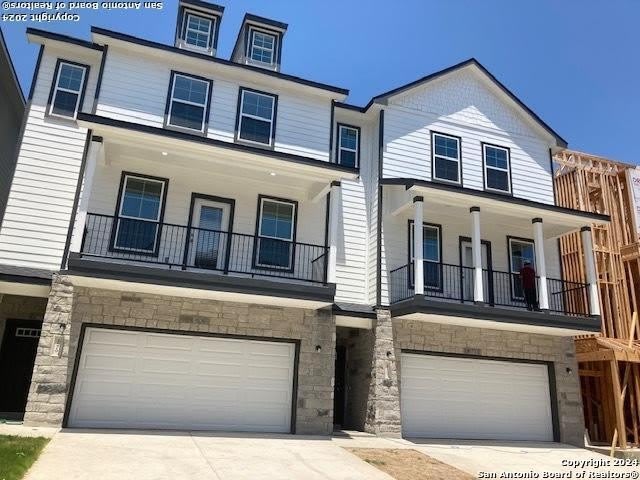 21518 JAMES CHARLES – photo 1