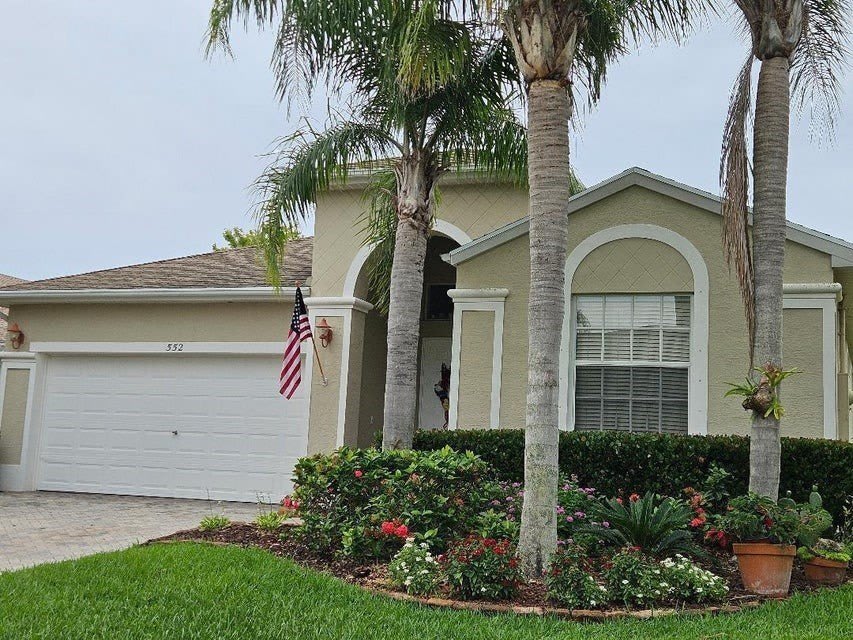 552 Calamondin Way – photo 1