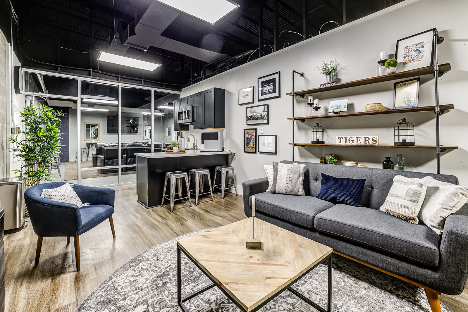 Indigo Riverview – photo 1