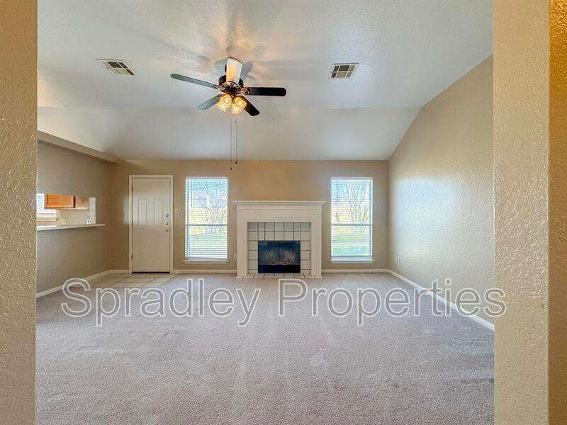 4612 Stone Pointe Dr – photo 1