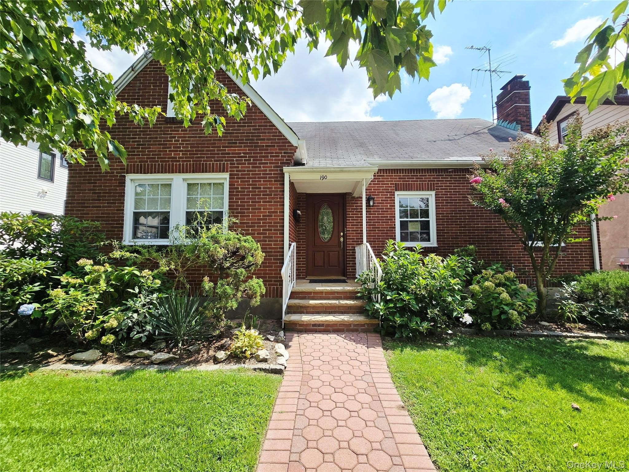 190 Bryant Avenue – photo 1 of 6