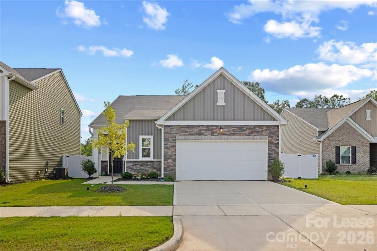 144 BABBLING BROOK Drive – photo 1