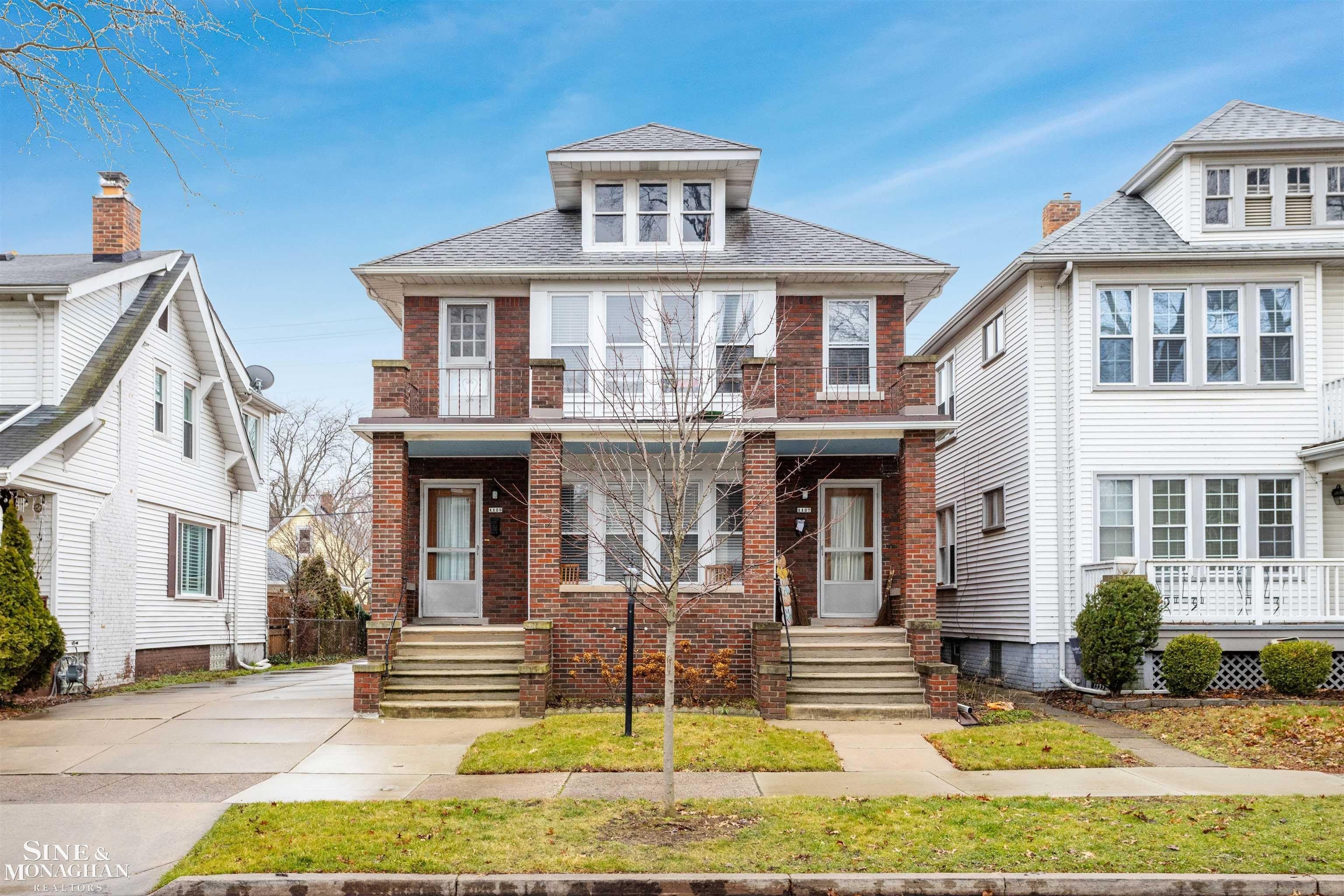 1125 Maryland Street – photo 1 of 25