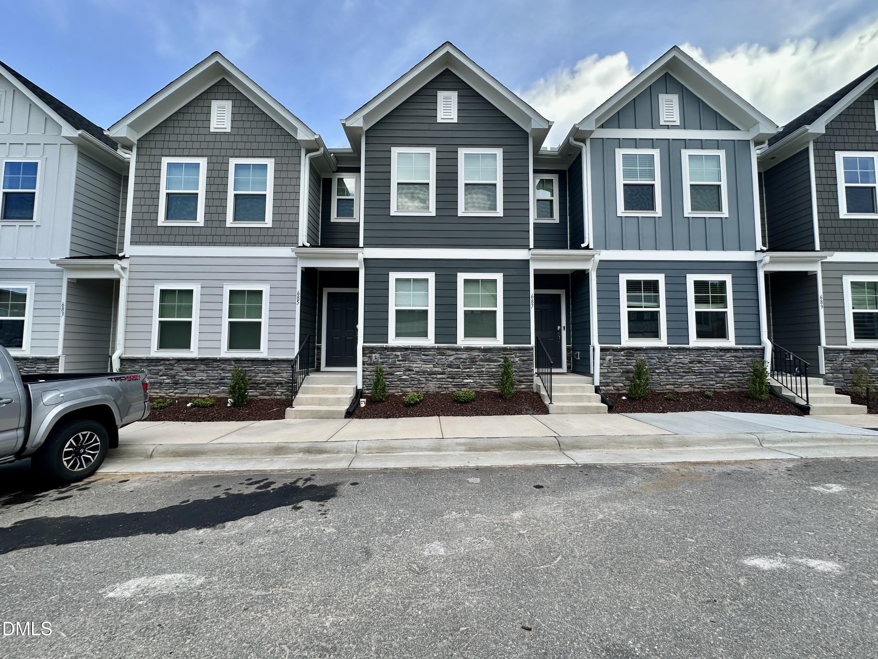 685 Mirkwood Avenue – photo 1
