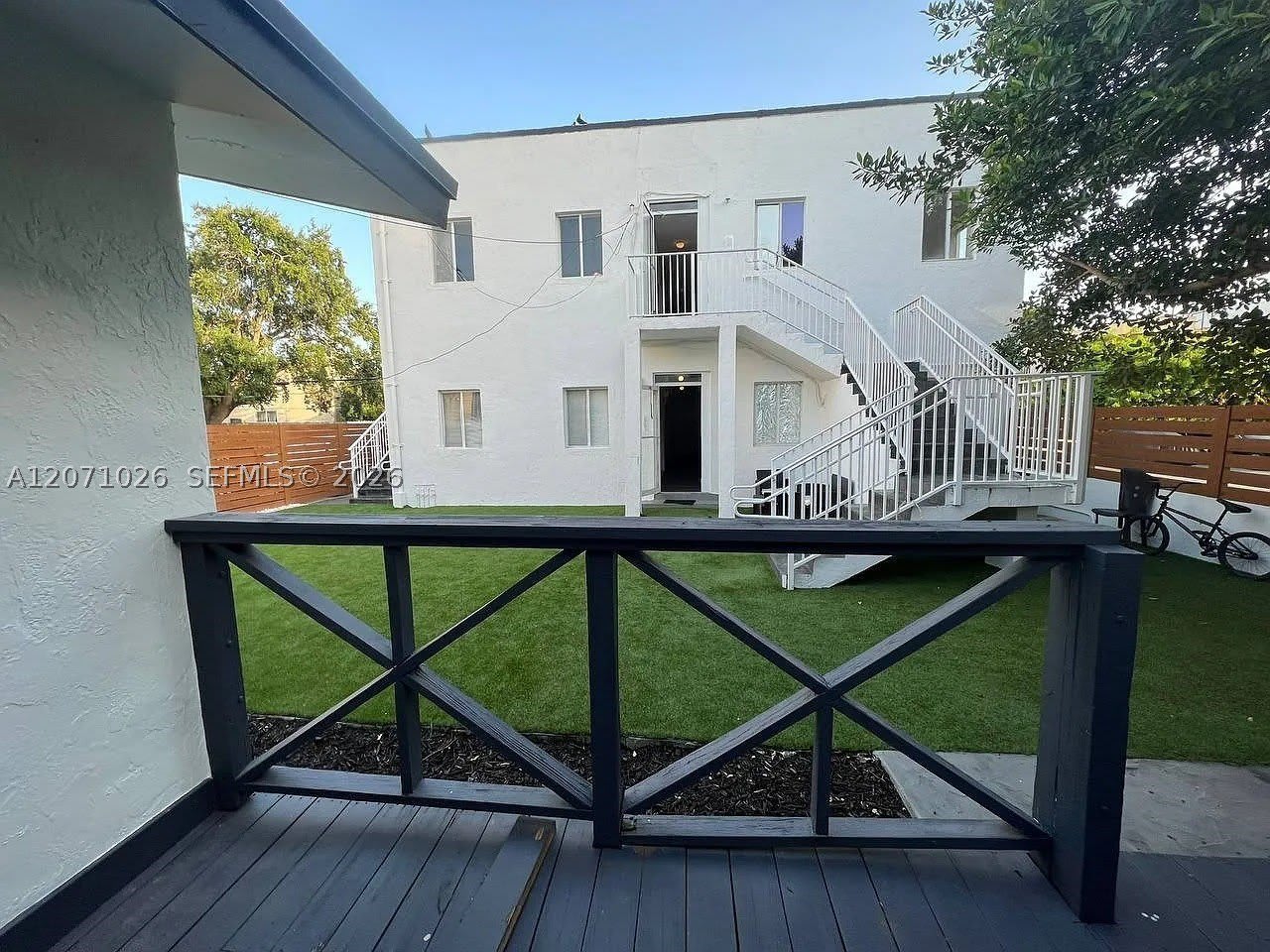 734 SW 4th St – photo 1