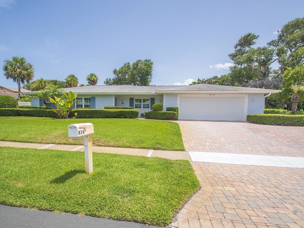 816 Acacia Road – photo 1