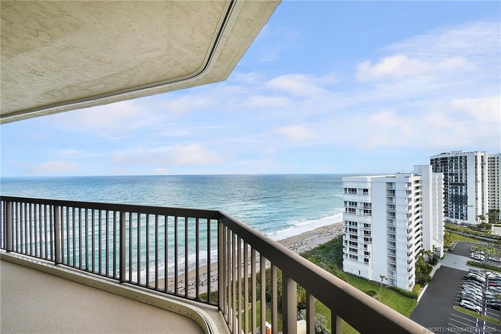 9550 S Ocean Drive – photo 1 of 58
