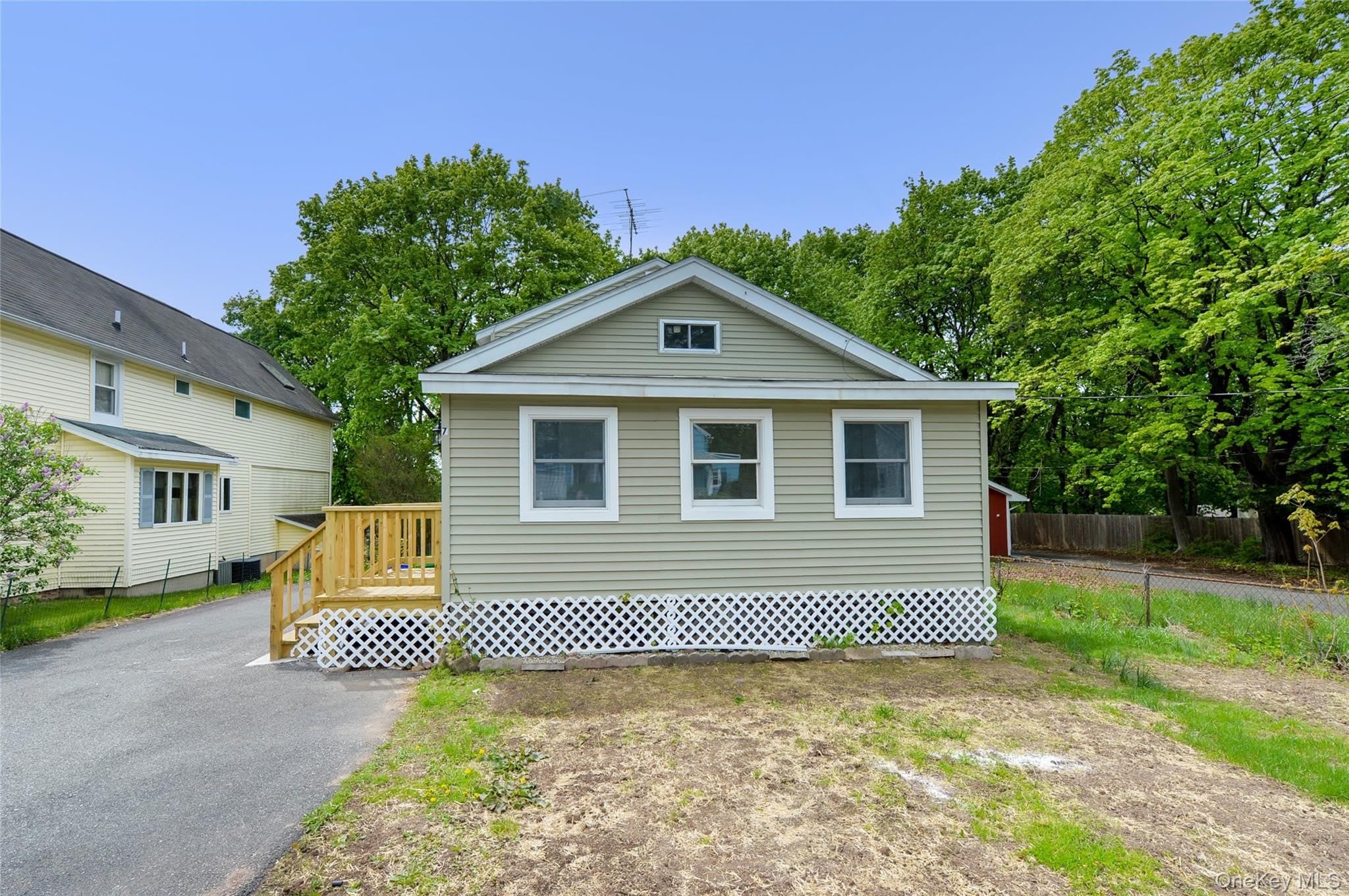 7 Pioneer Avenue – photo 1 of 27