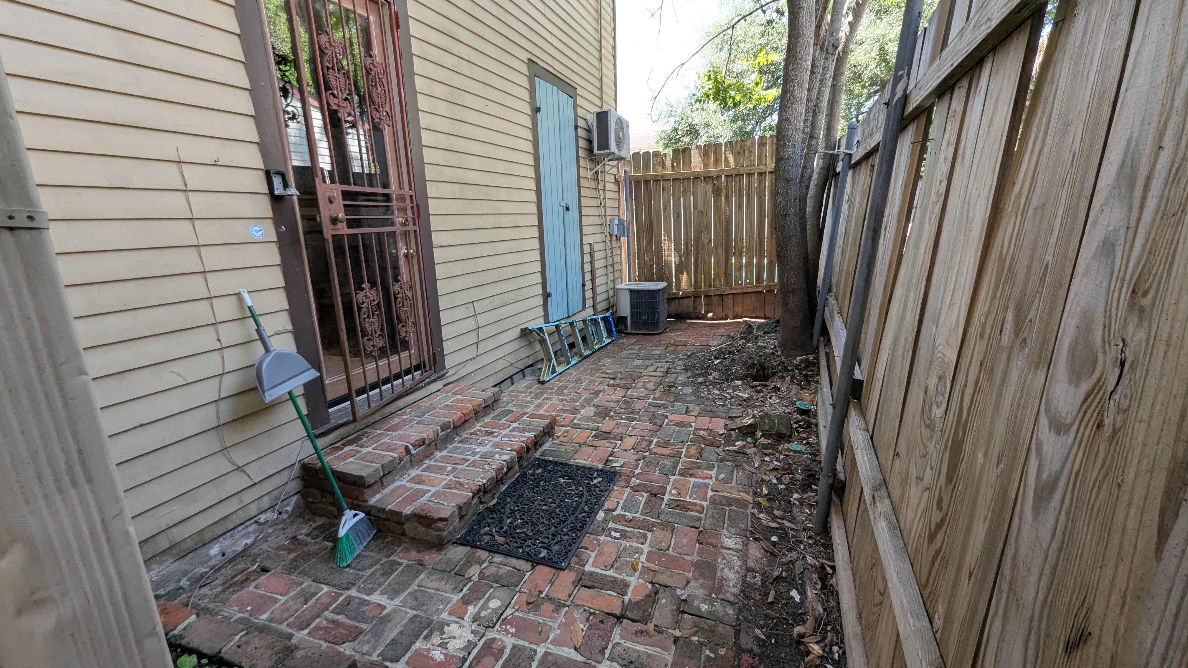 812 C Frenchmen Street – photo 1