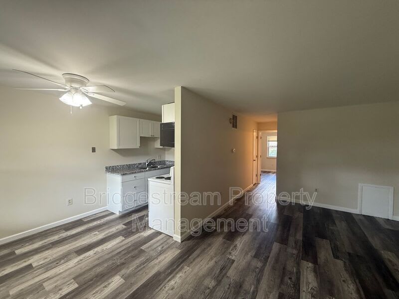 4352 Sunray Rd. – photo 1 of 18