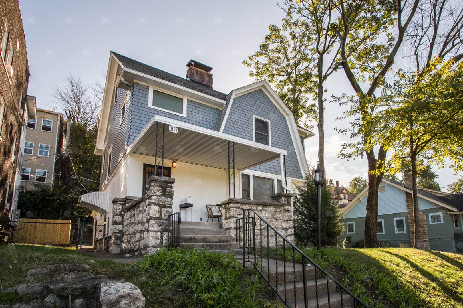 LEASING SPECIAL!!!!! 3-bedroom 3-bathroom w/a loft in historic Pendleton Heights! – photo 1