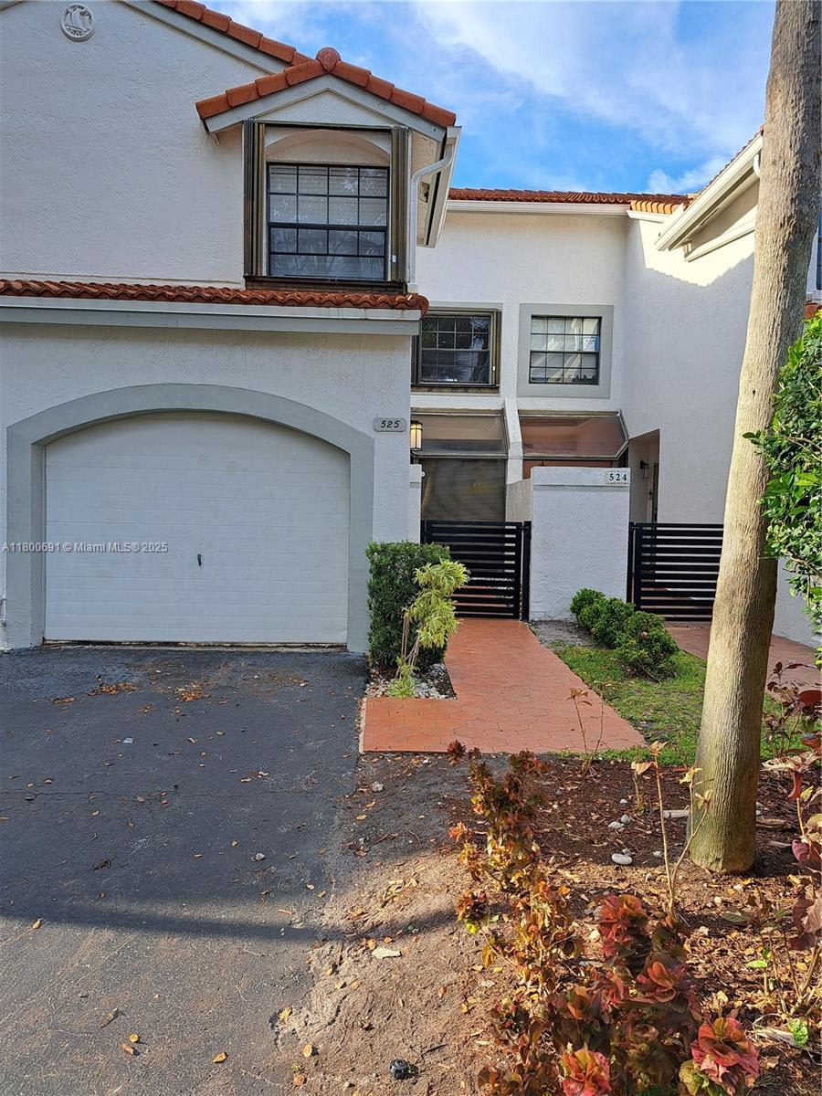 3535 Magellan Cir # 525 – photo 1