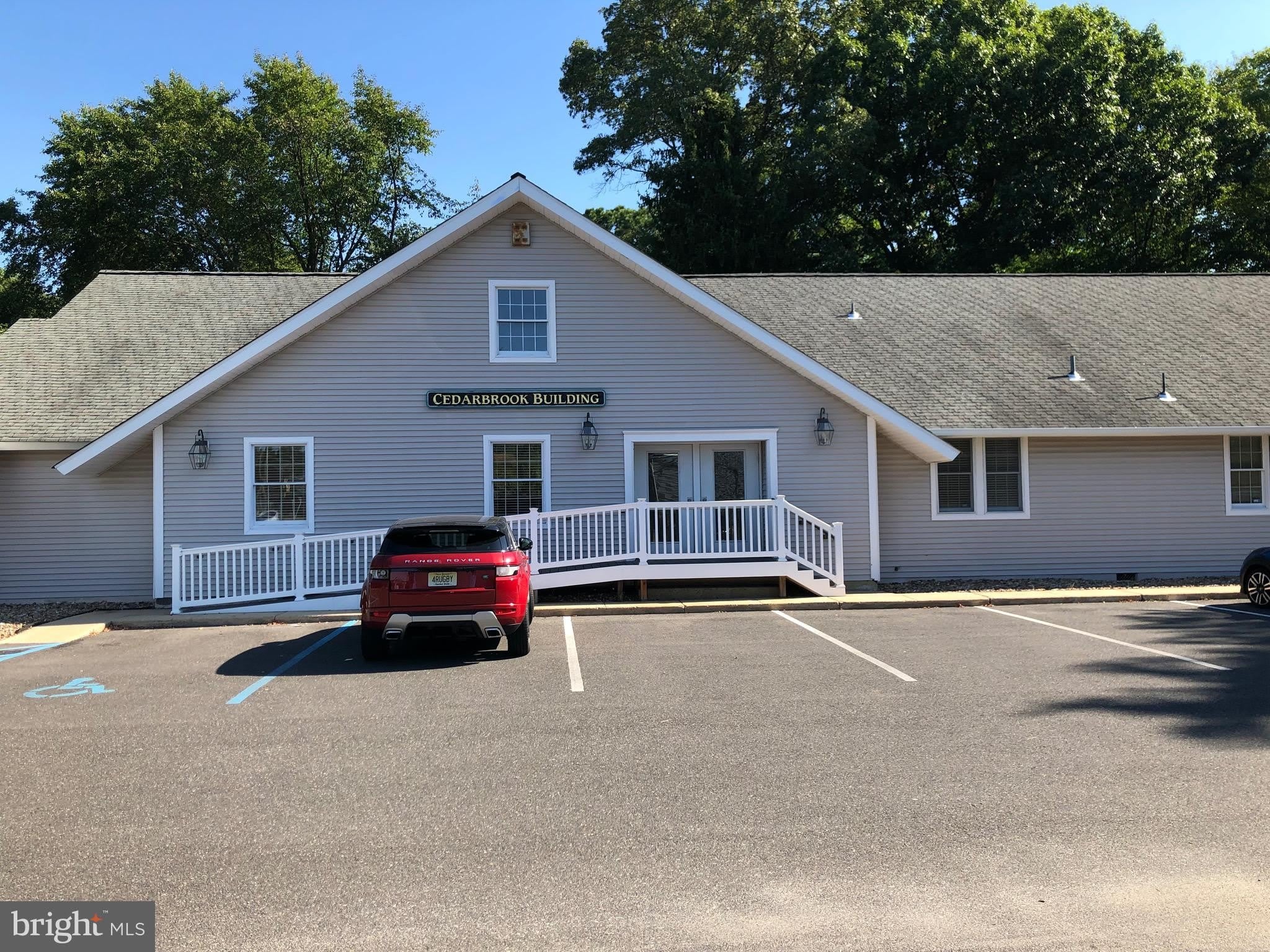 99 Taunton Road – photo 1