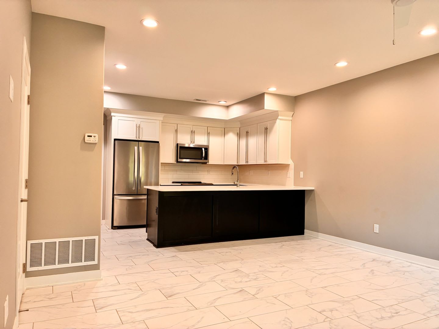 750 SE Westown Parkway – photo 1