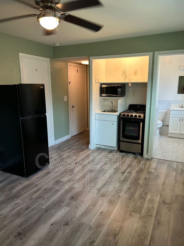4917 Vincennes Street – photo 1 of 171
