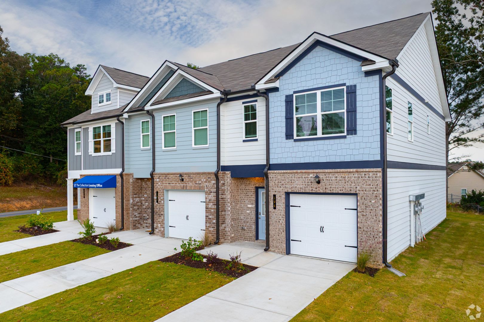 BRAND NEW 3 Bed 2.5 bathroom townhomes in Calhoun! – photo 1 of 16