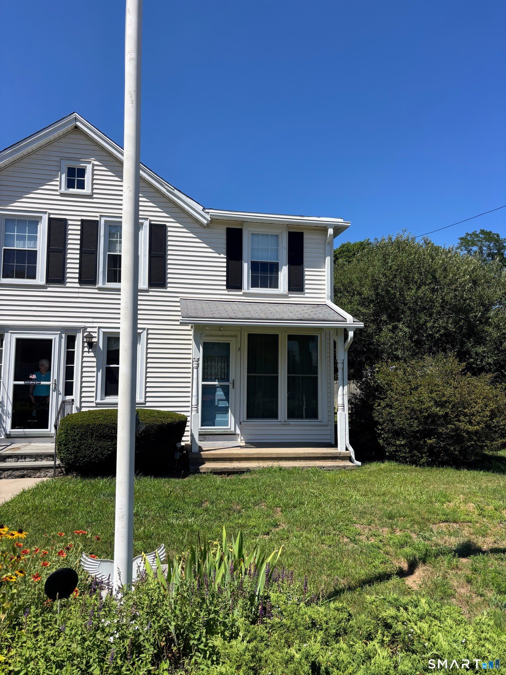 7 Main Street – photo 1 of 19