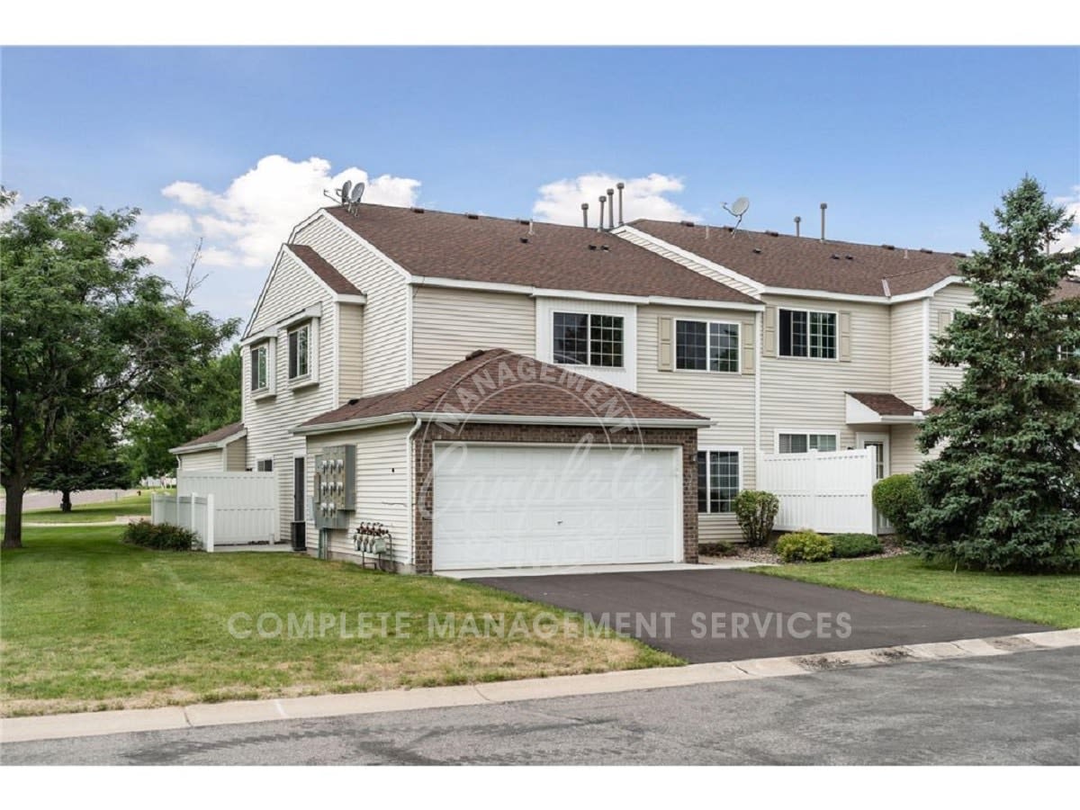 15785 Flackwood Trail – photo 1 of 284