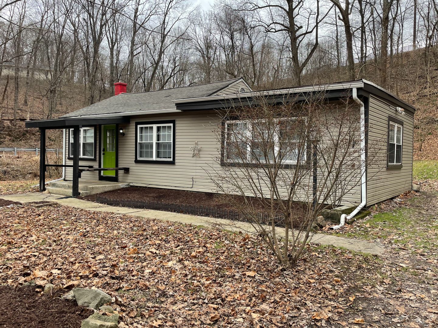 4 E Miller Rd, New Providence, PA 17560 – photo 1