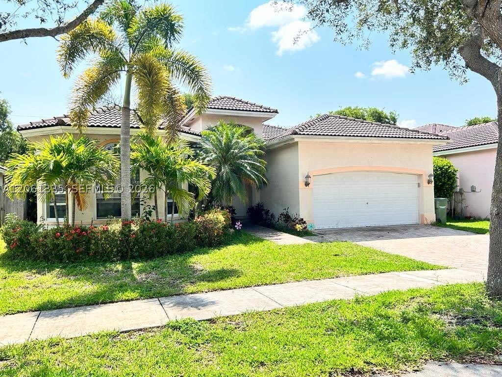 1721 SE 17th Ave – photo 1