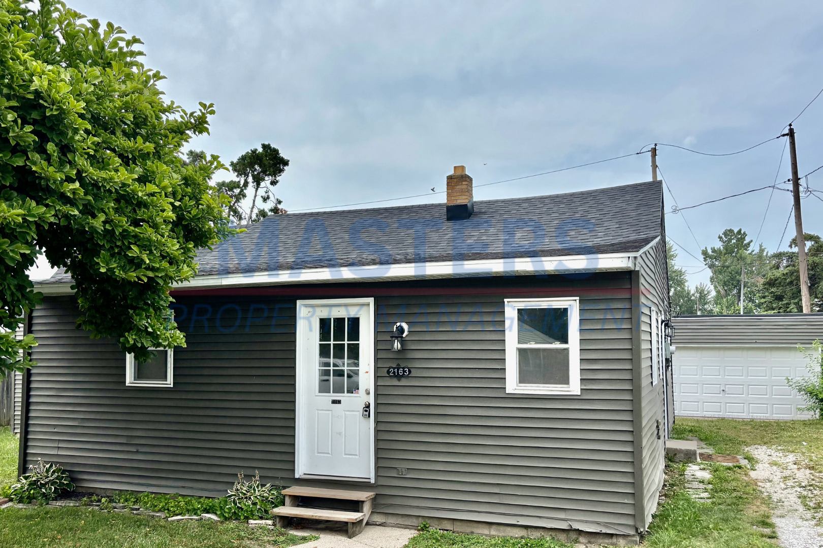 2163 Hoops Dr – photo 1
