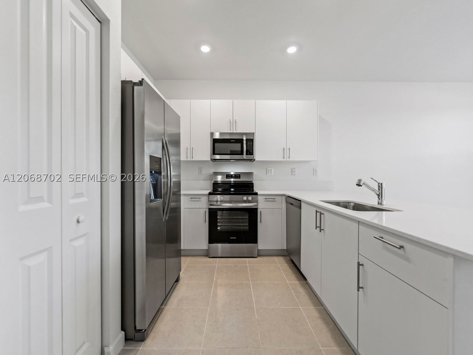 1529 SE 27th Rd – photo 1