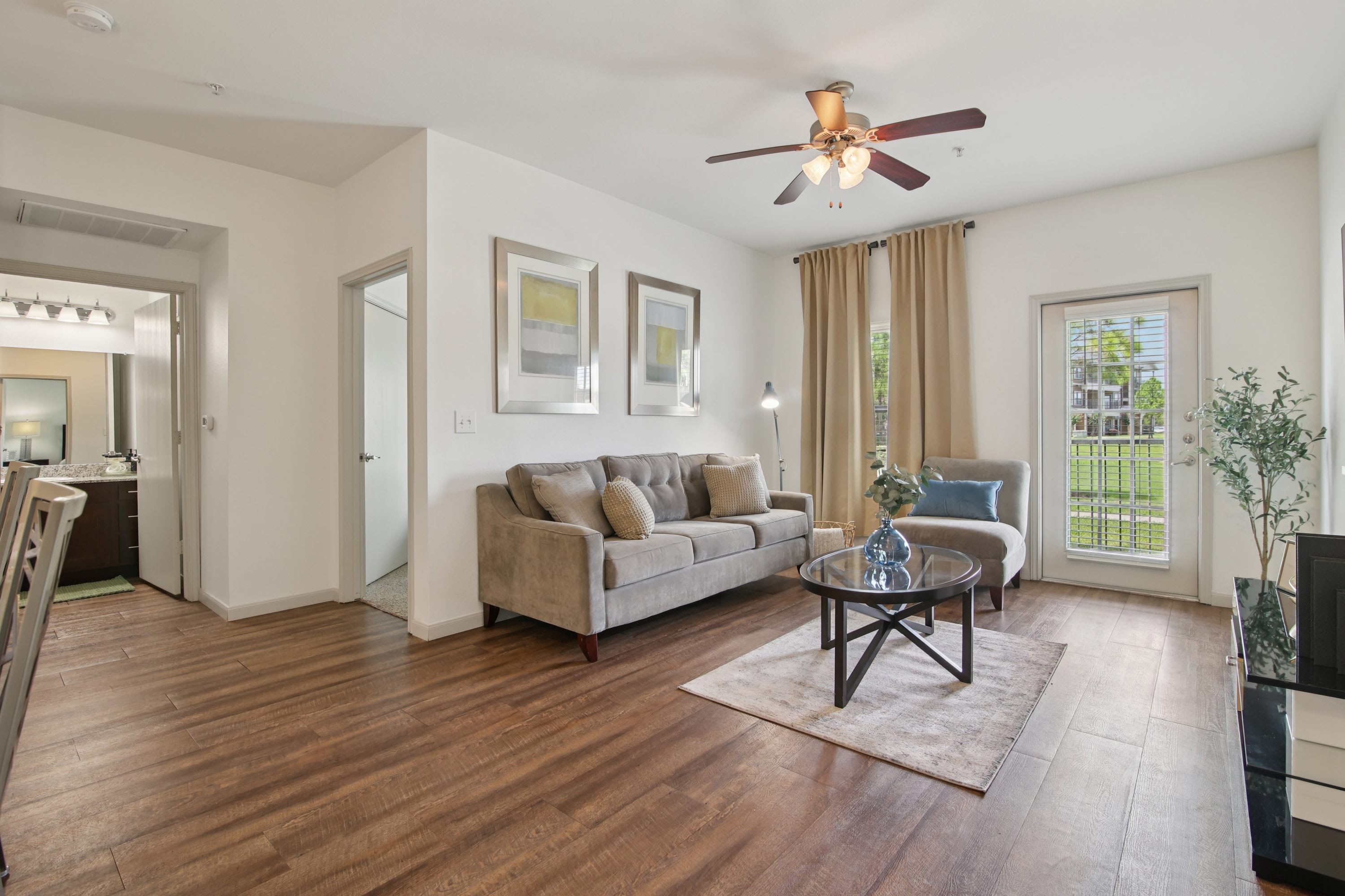 Crenshaw Grand Apartments – photo 1 of 57