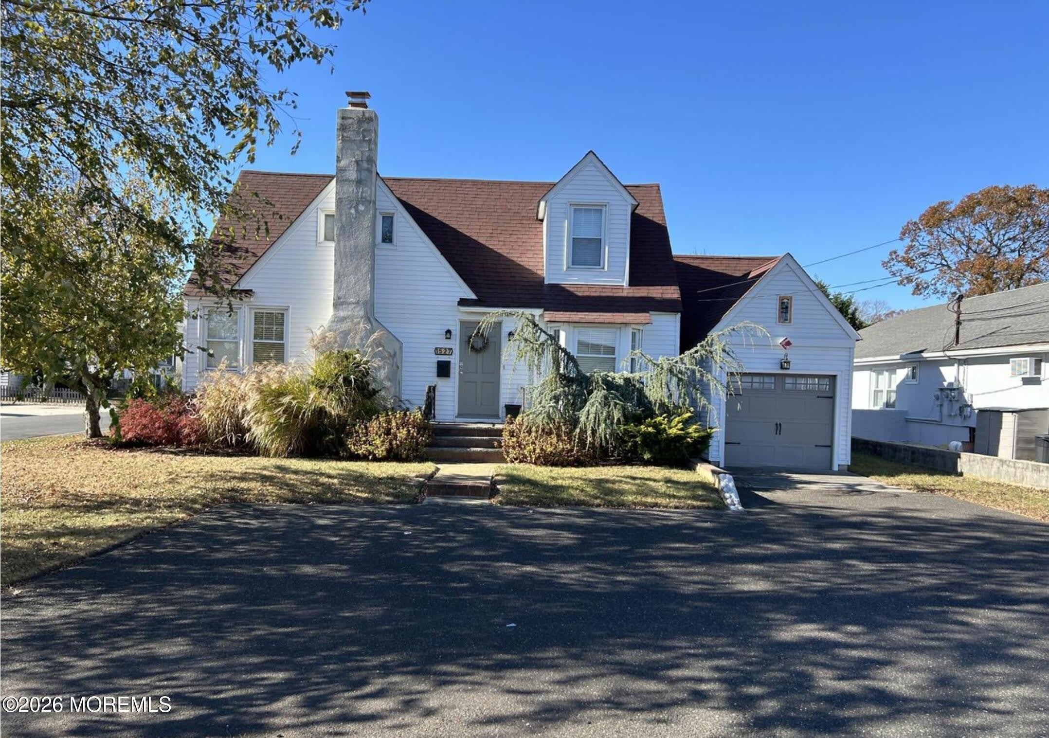 1527 Beaver Dam Road – photo 1 of 9