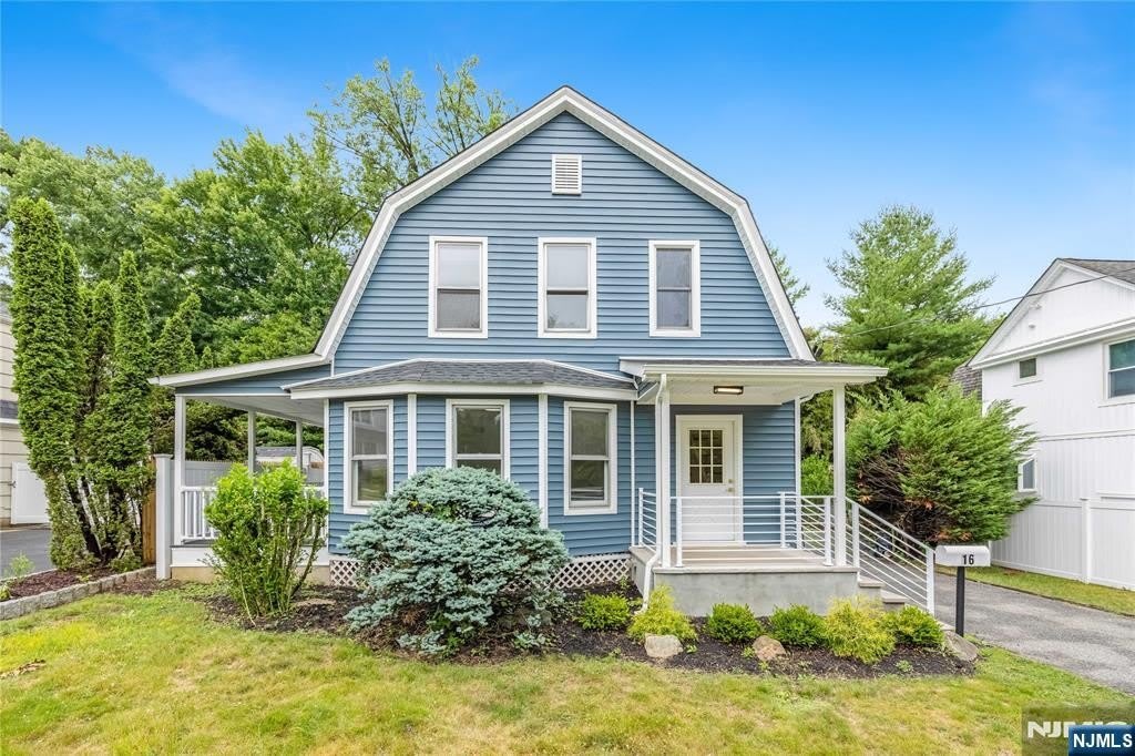16 Clarke Street – photo 1 of 30