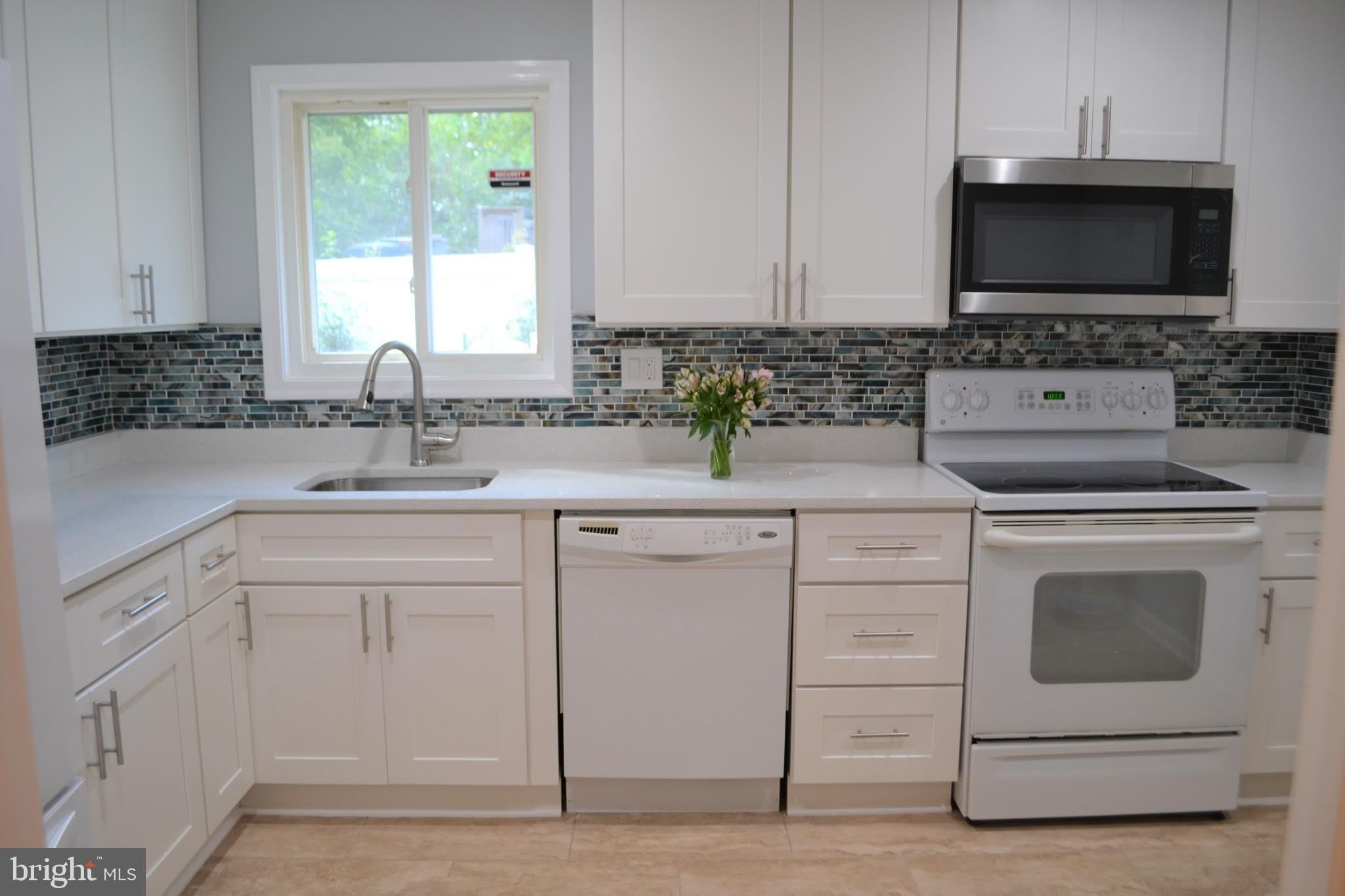 3809 WHISPERING Lane – photo 1 of 47