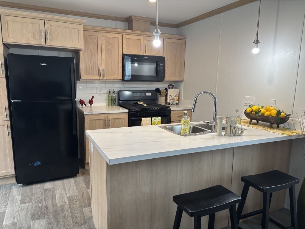 530 Cimarron – photo 1 of 21
