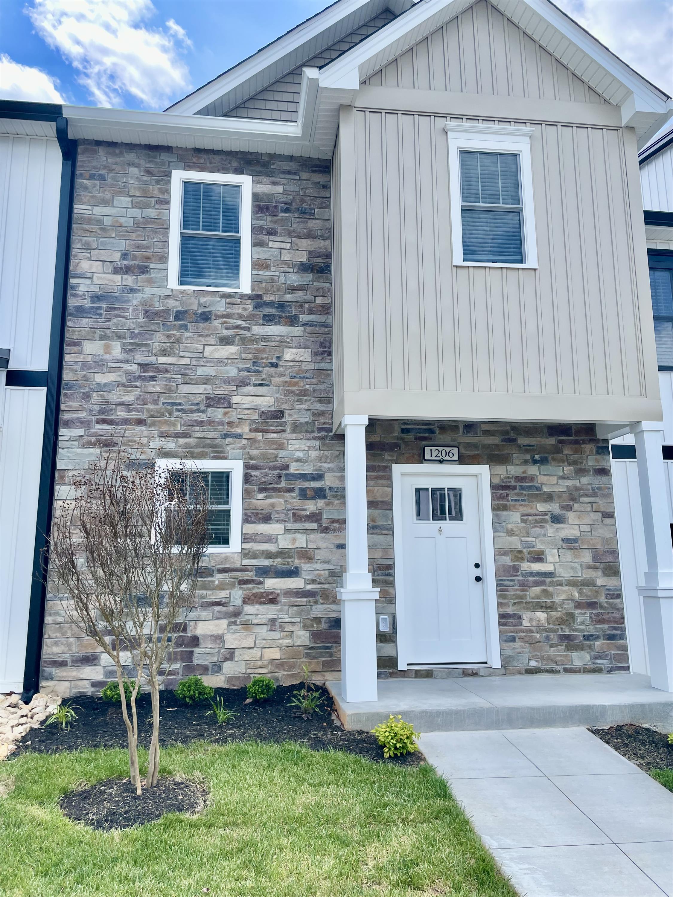 556 Leesville Road – photo 1